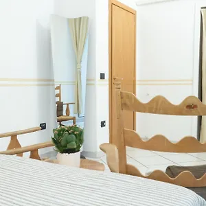 Neapolitan Style Apartrment , Naples Italy