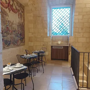 Palazzo Momi Bed & Breakfast Bari