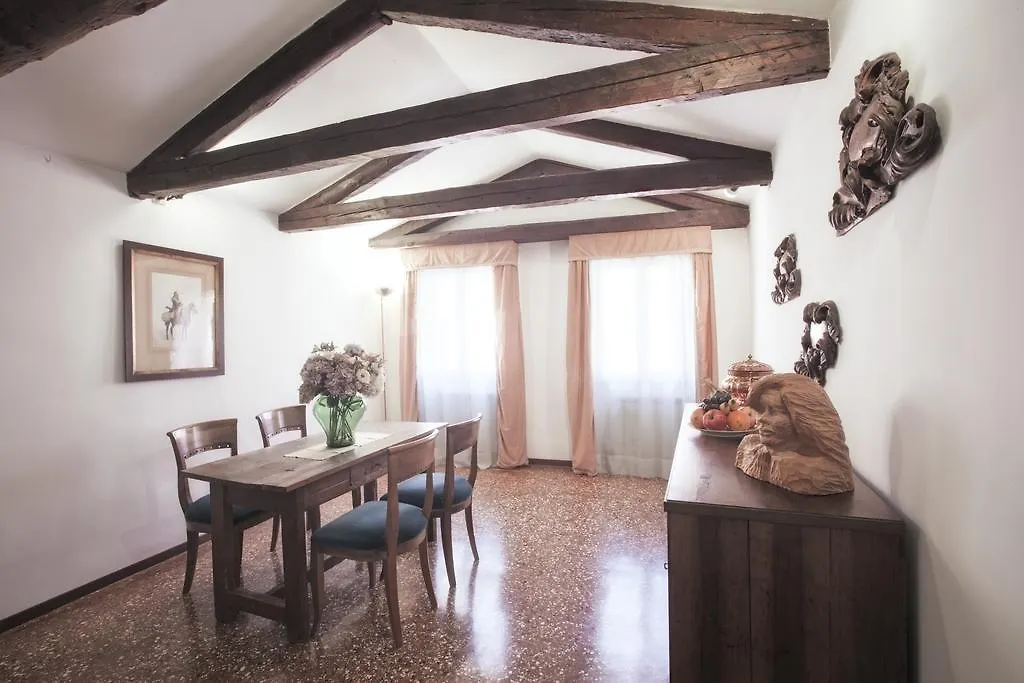 Palazzetto San Lio, Rialto Appartement Venetië