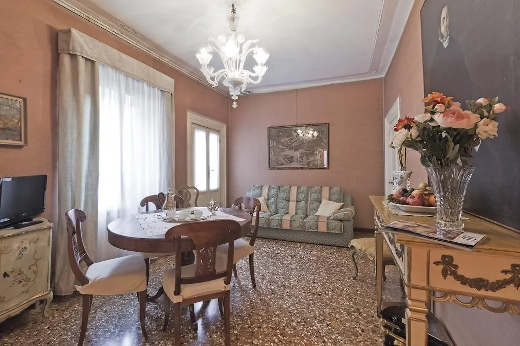 Palazzetto San Lio, Rialto Appartement Venetië