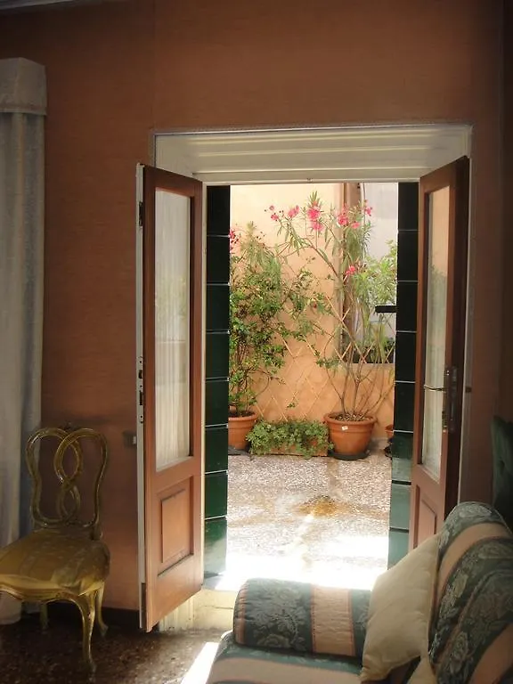 Palazzetto San Lio, Rialto Appartement Venetië