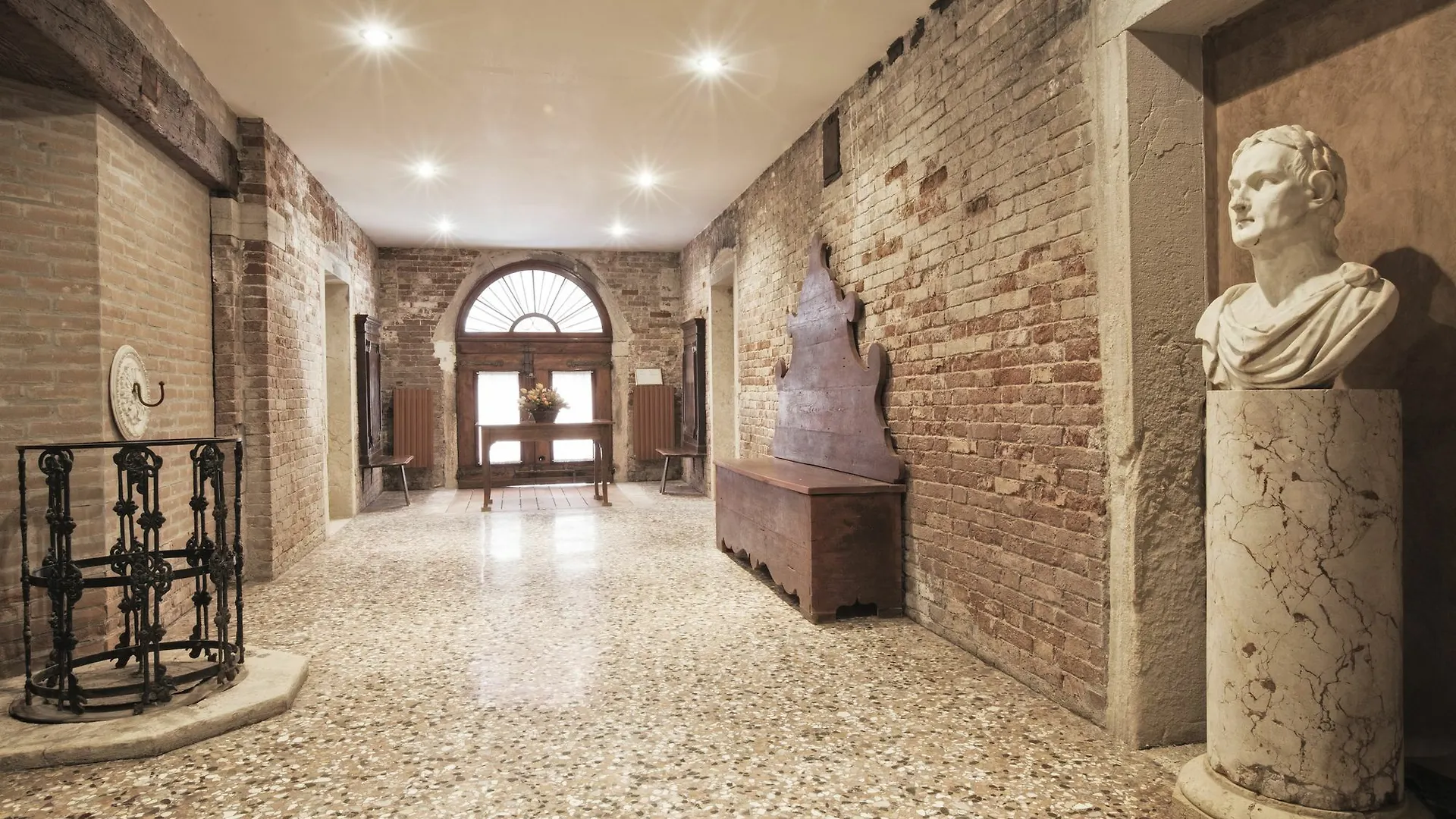 Palazzetto San Lio, Rialto Apartment Venice 0*,  Italy